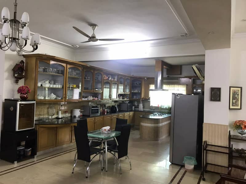 2 Kanal Fully Furnished Beautiful Bungalow Is Available For Sale near PIA Society Lahore. 31