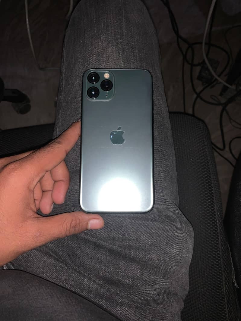 Apple iPhone 11 Pro 1