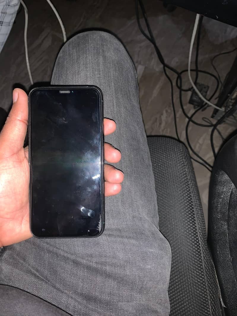 Apple iPhone 11 Pro 2