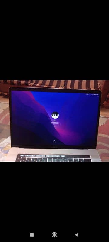 MacBook Pro 2017 1