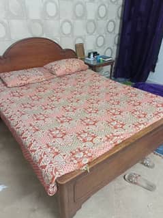 wooden bed good condition