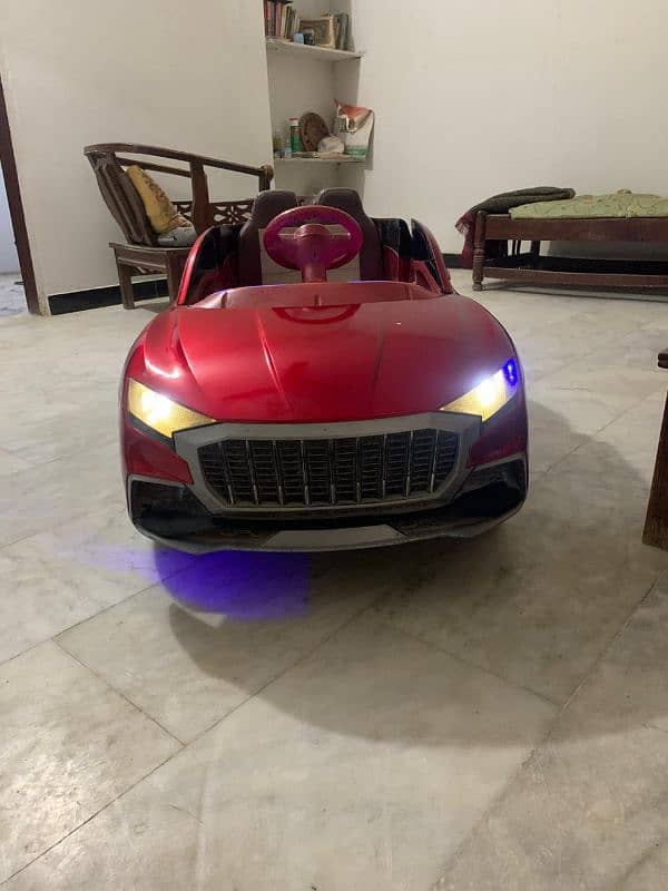 kids car in good condition only battery lgygi baki ok ki report h 9