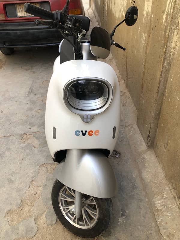 EVEE Electric Scooty 2024 FOR SALE 2