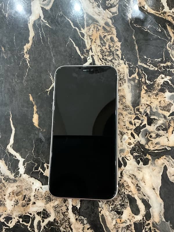 iphone 11  to sell 3