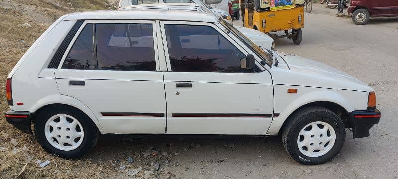 Daihatsu Charade 1986. Complete Document All okay Just Buy n Drive 3