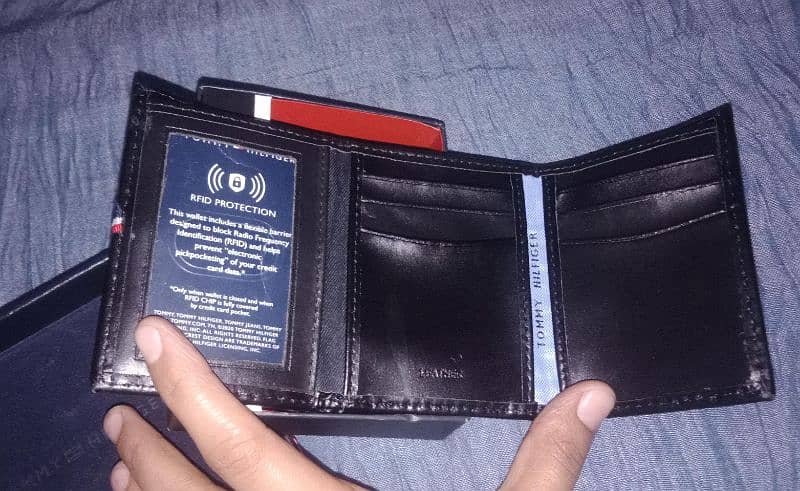 Tomy Hilfiger Wallet Brand New. 2