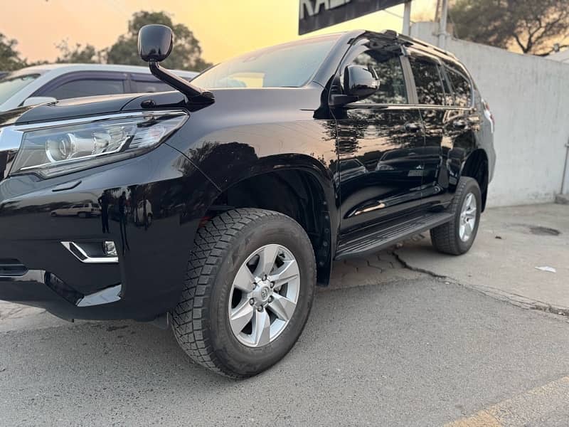 Toyota Prado 2019 3