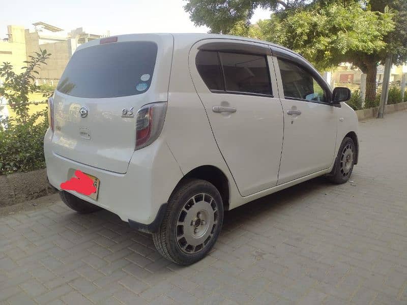 Daihatsu Mira 2012 1