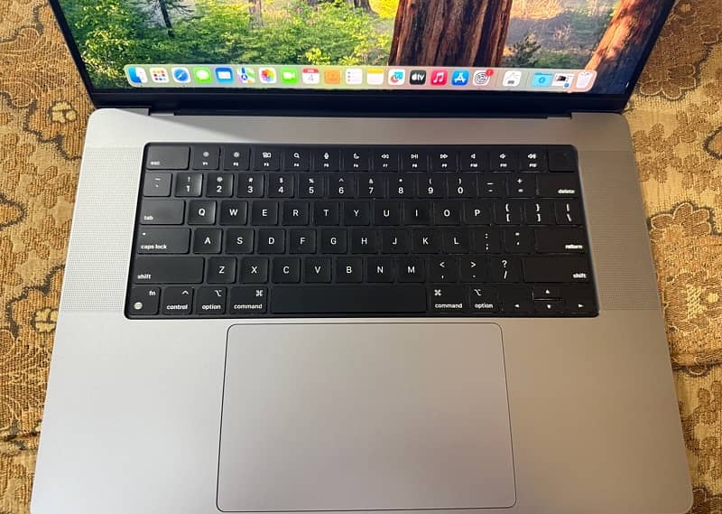 MacBook Pro 16’’ 32GB/1TB M1 Max Space Grey 9