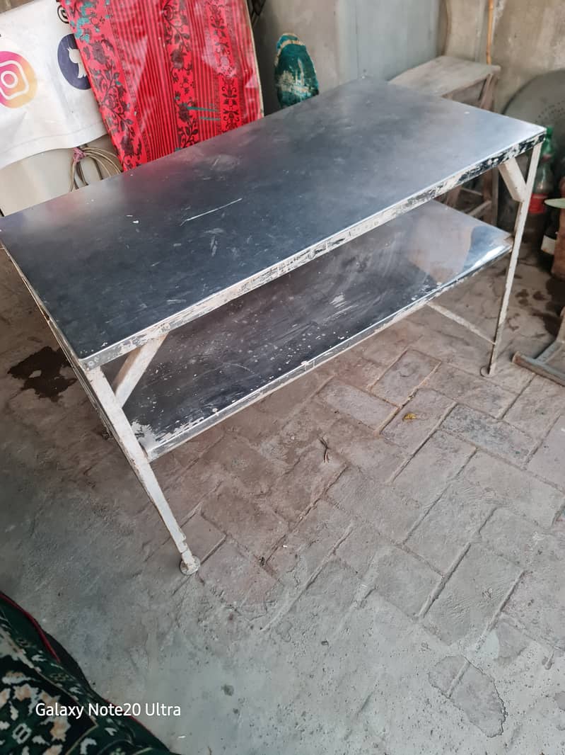 steel table and benches are urgent sale 3