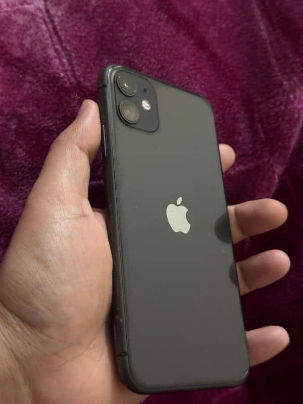 iphone 11 condition 10/10  non pta factory unlock 03120063593 5