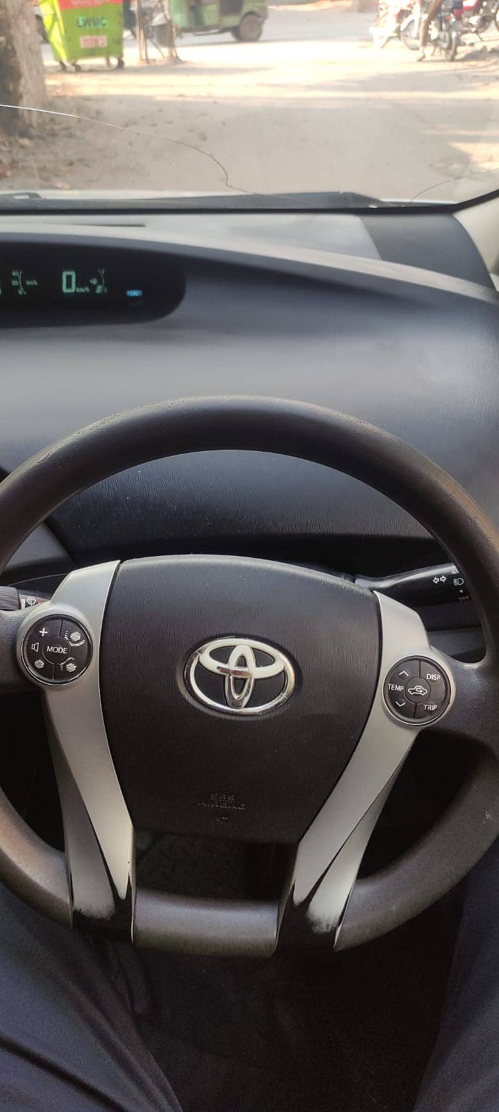 Toyota Prius 2012 / 2016 for sale car 17