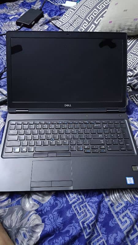 Dell Latitude 5590 1