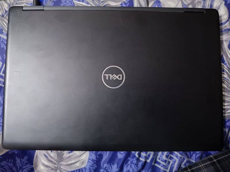 Dell Latitude 5590 3