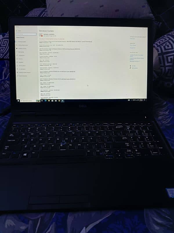 Dell Latitude 5590 4