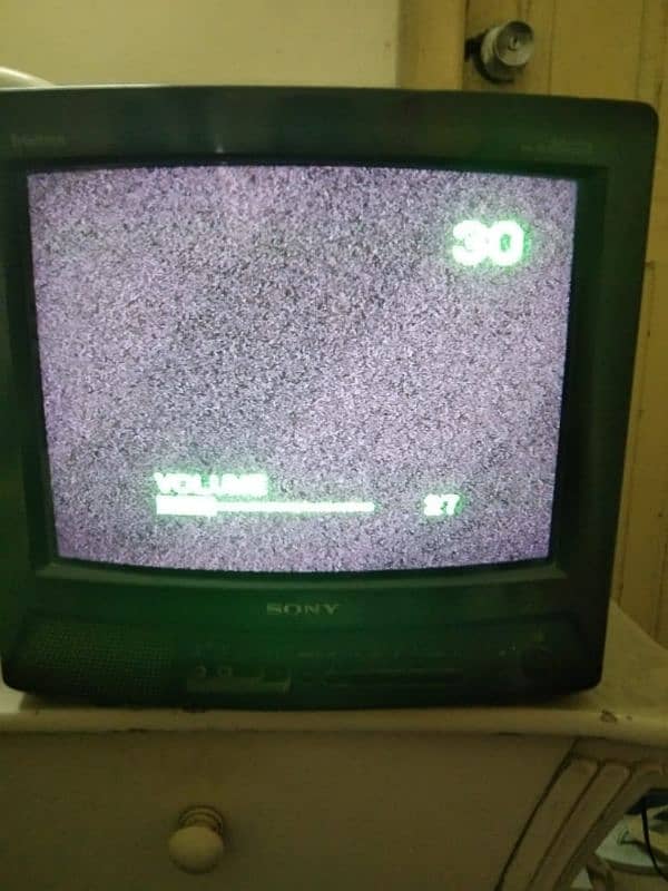 Sony CRT TV working absolutely fine 2