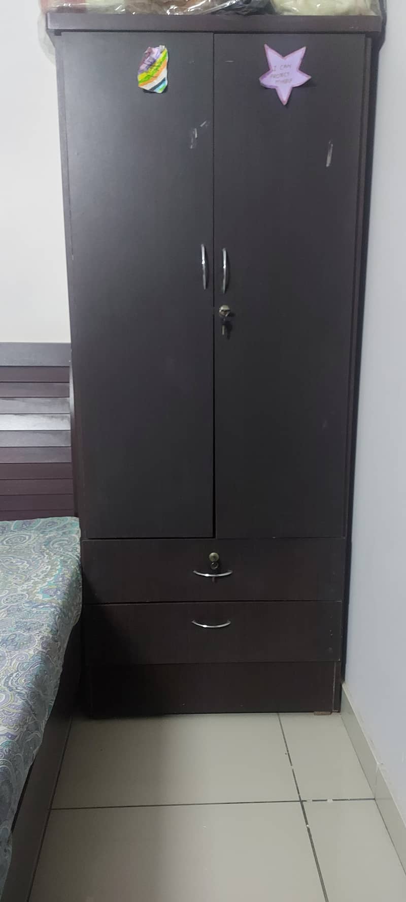 Cupboard 9/10 condition 0