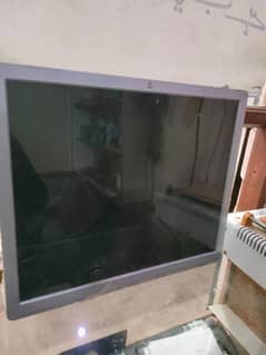 HP 19inch LCD