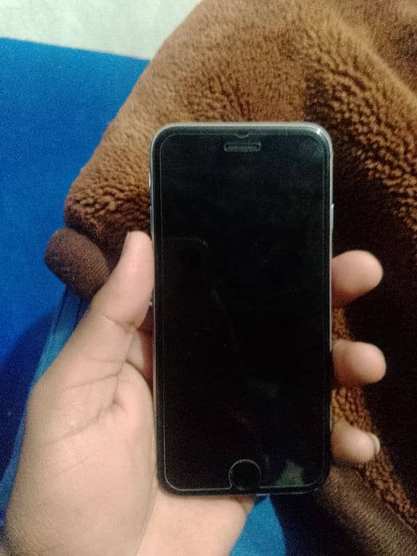 I phone 6 non PTA  bettry healt 83 1