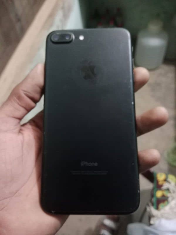 iphone 7 plus 128Gb pta approved 3