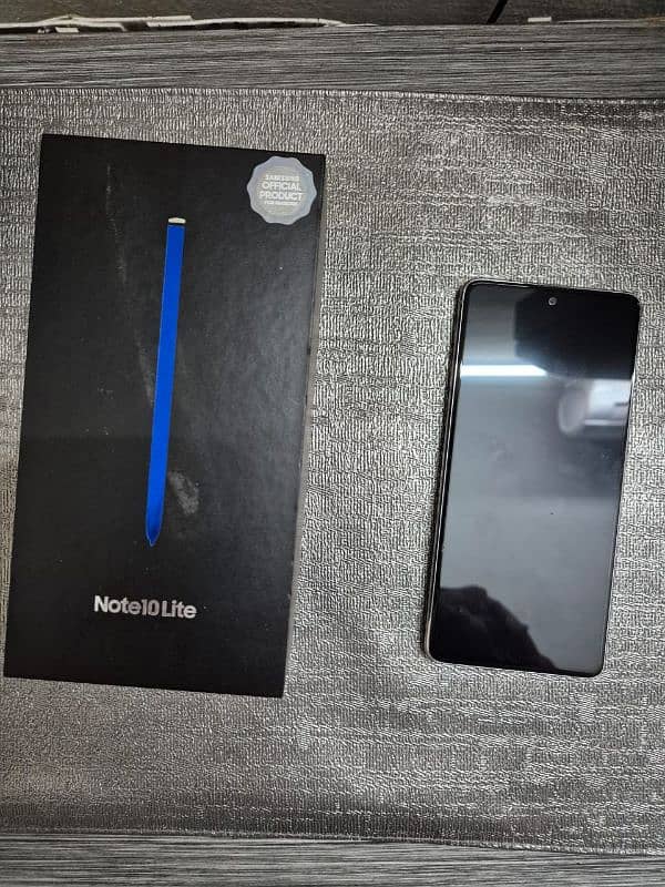 Samsung Note 10 lite, with Stylus 8/128 2