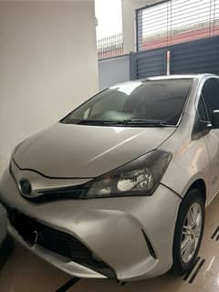 Toyota Vitz 2015