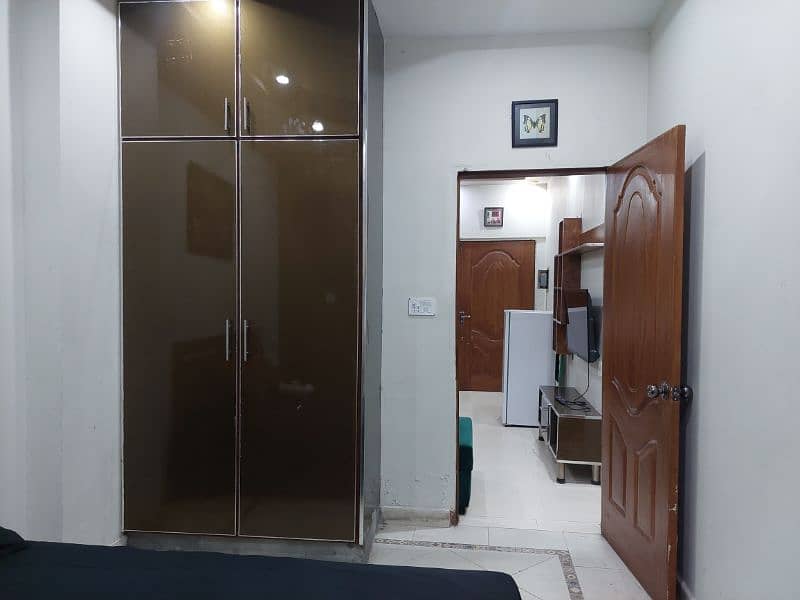 Fully Furnished Flat For Rent In Block H-3 Johar Town Lahore 5