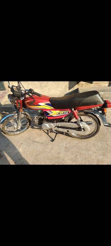 yahama dhoom bike for sale original document contact me 0300-4820149 2