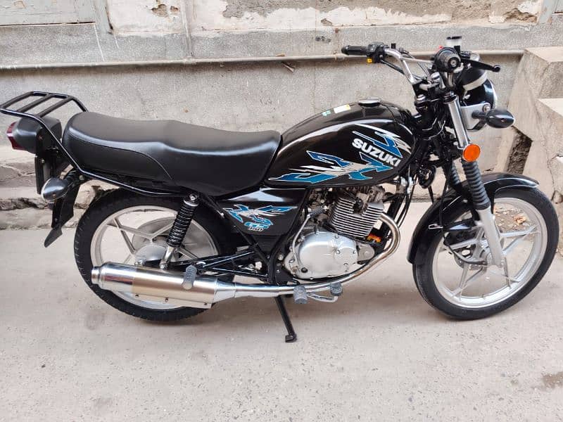 Suzuki GS150 se 1