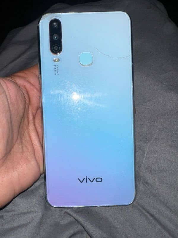 Vivo Y17 0