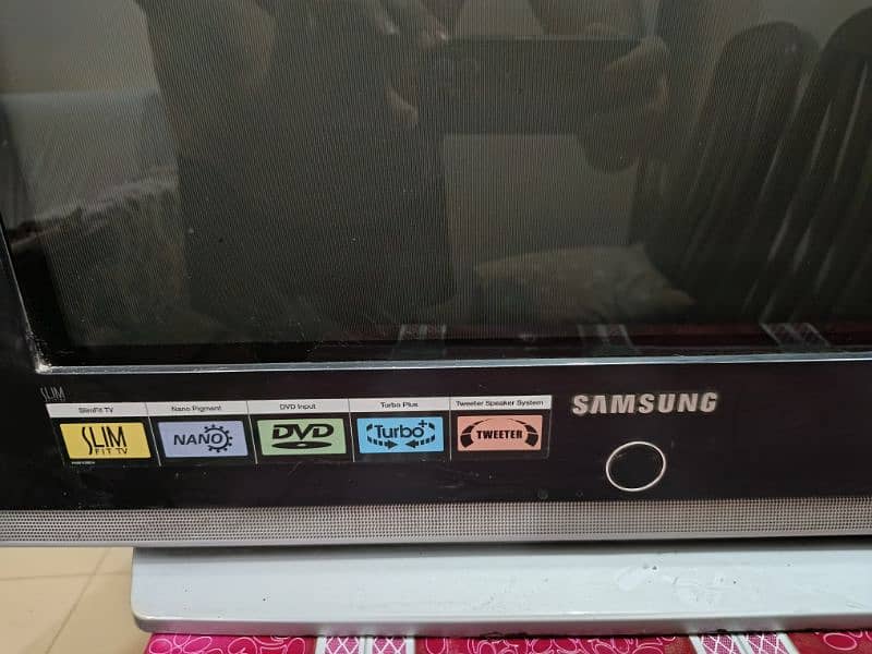 SAMSUNG 29' HD TV FLAT SCREEN 1