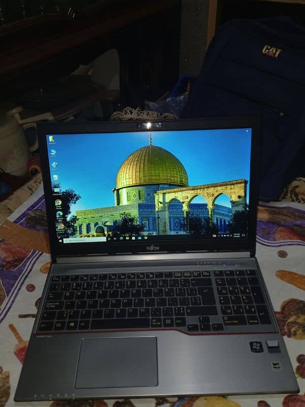 Fujitsu 4th generation i7 0