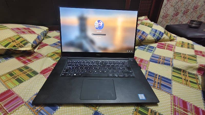 Dell 5520 laptop 16/1tb ssd touch Secreen 4gb Nvidia card 3