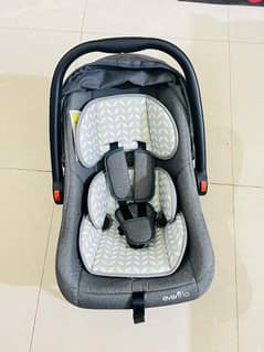 Evenflo Baby Car Seat & Carrier – Like New!