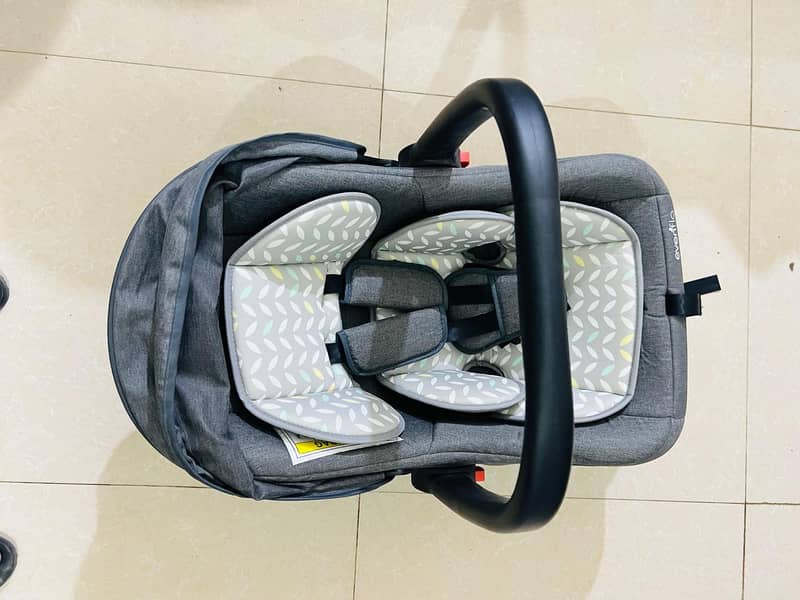 Evenflo Baby Car Seat & Carrier – Like New! 4