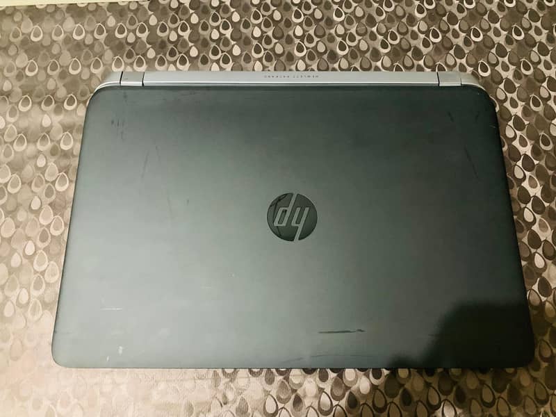 HP i5 5gen laptop 4gb RAM 128gb SSD 5