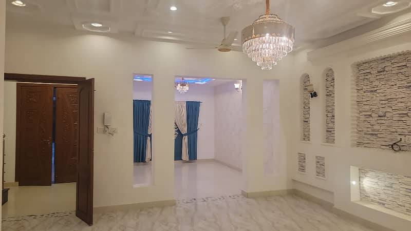 10 Marla Beautiful House For Sale at A extention in Citi Housing Sialkot 17