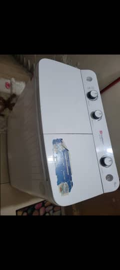 Dawlance washing machine in new condition