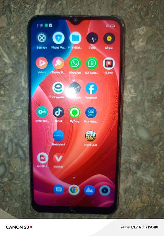 realme c11 mobile hai box hai charger nhi hai 0