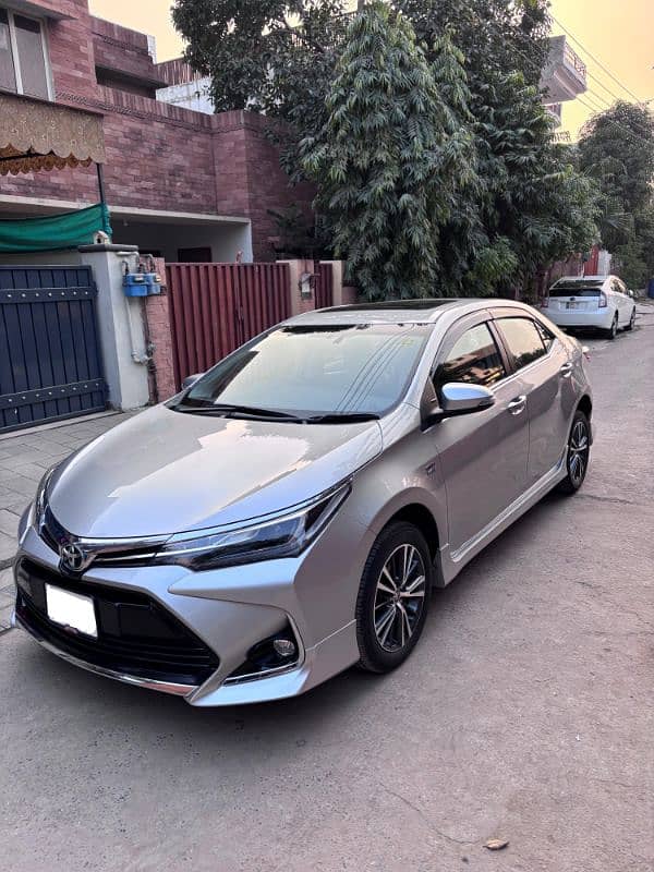 Toyota Altis Grande 2021 0