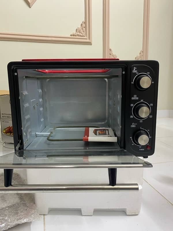 WF-2400RD Westpoint Grill Oven Brand New Untouched 3