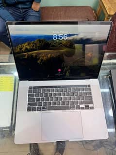 Macbook pro 2019 i7 16''