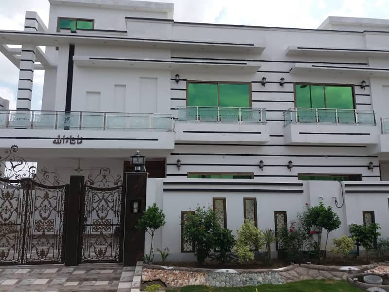 10 Marla Beautiful House For Sale at A extention in Citi Housing Sialkot 0