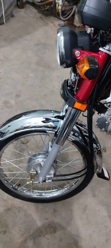 Honda 70 cc CD 2024 model only WhatsApp 03=30=49=12=382 1