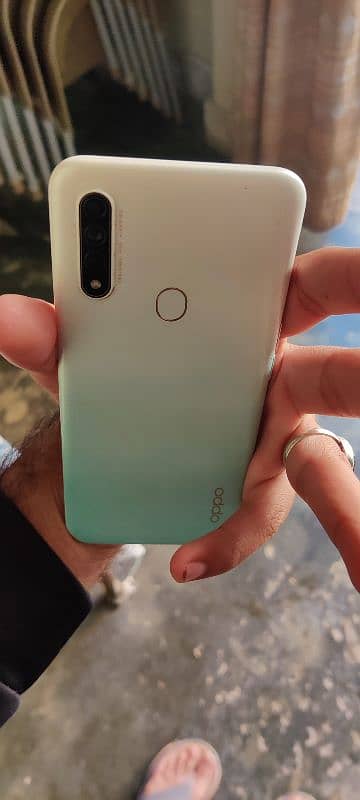 OPPO A31 0