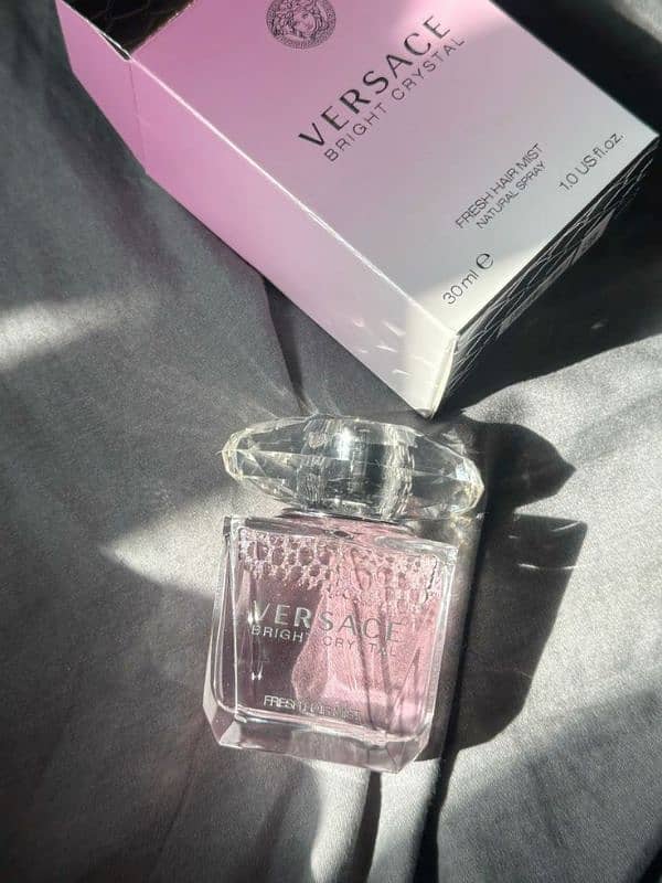 Versace Bright Crystal Parfum - 90 ml (Imported) 5