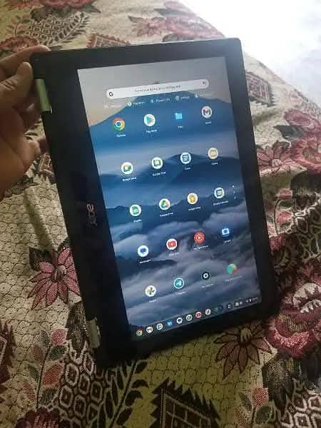 Acer ChromeBook R11 Touch Screen 360 with free laptop Bag n mouse 2