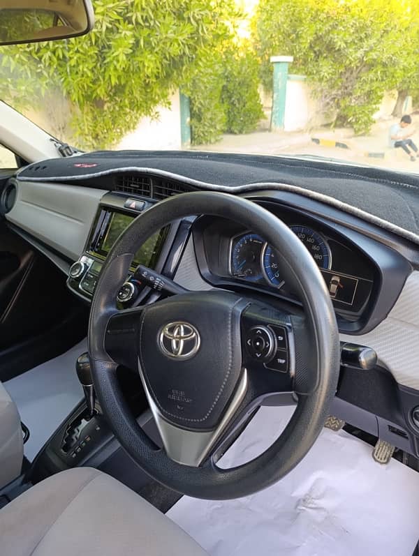 Toyota Corolla Axio 2015 3