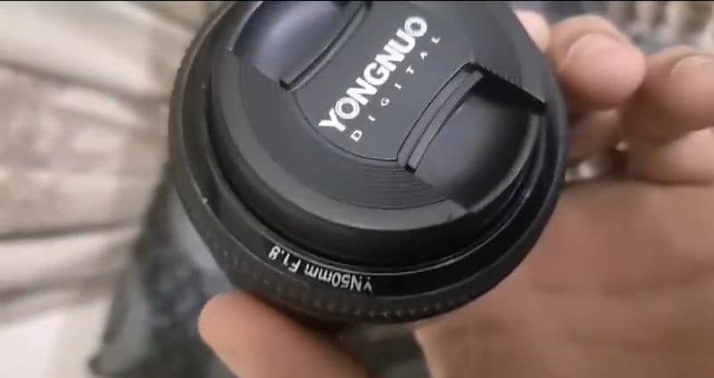 50mm yongnuo DSLR camera lens 0