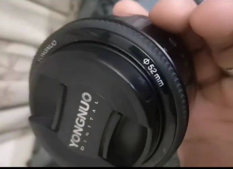 50mm yongnuo DSLR camera lens 3